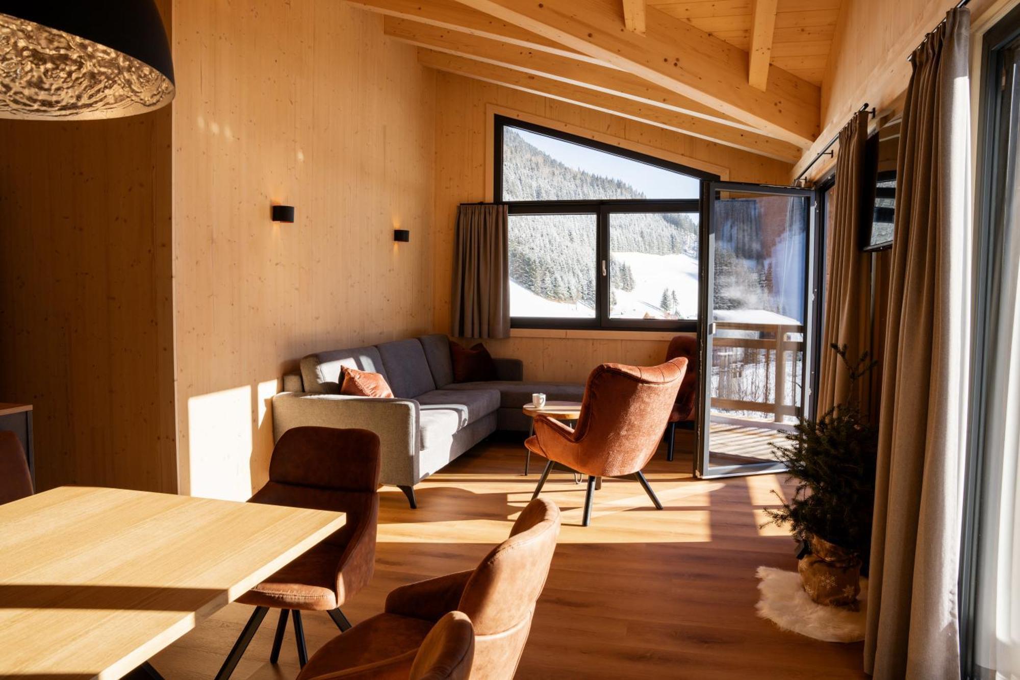 Hotel Haus Enzian Berwang Exterior foto