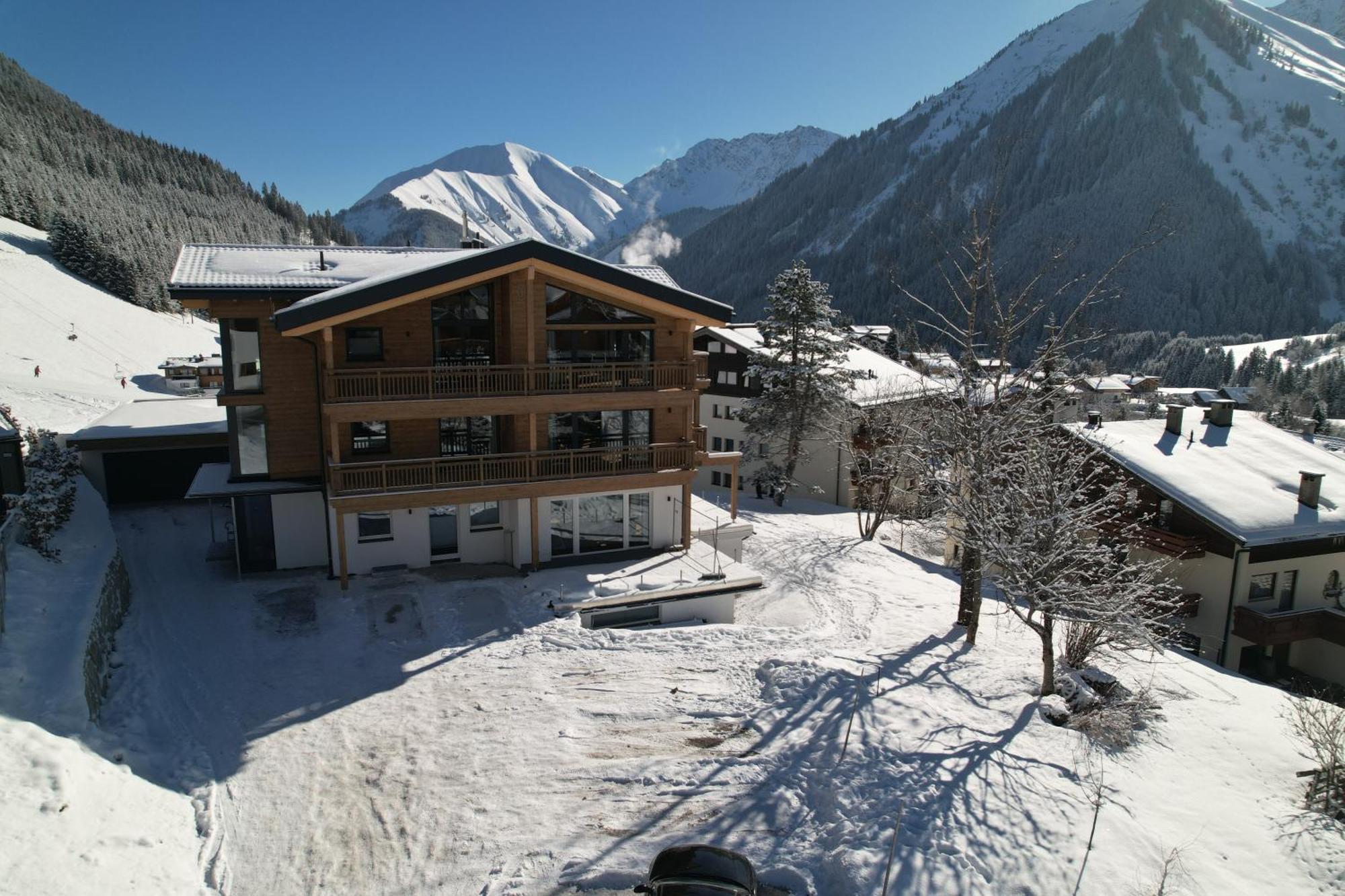 Hotel Haus Enzian Berwang Exterior foto