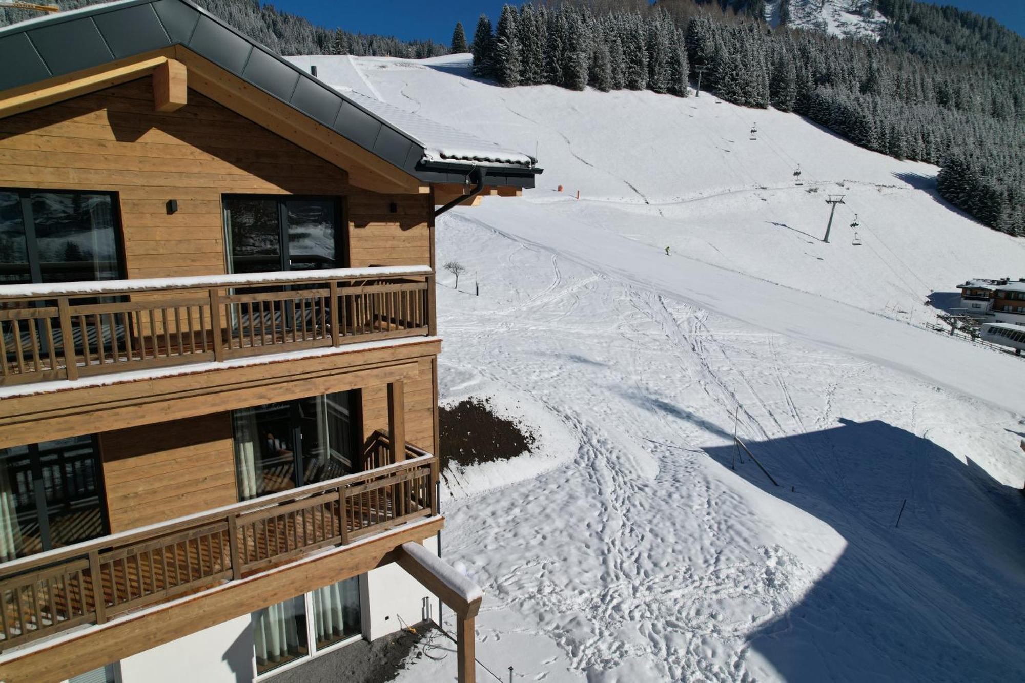 Hotel Haus Enzian Berwang Exterior foto